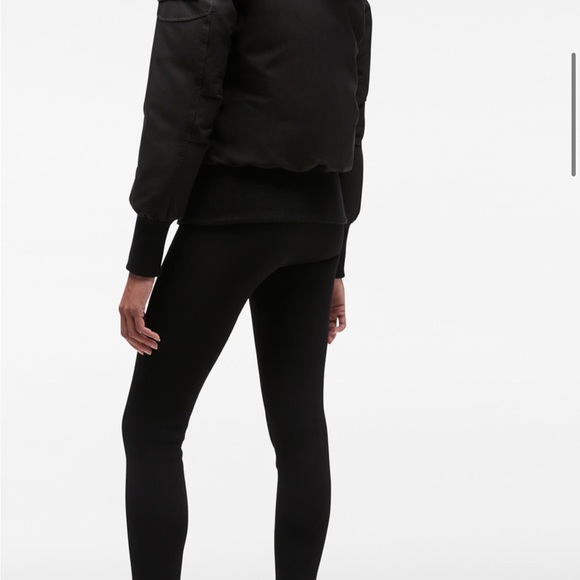 Moose Knuckles Womens Black Size XL- DEBBIE BOMBER - NEW - Picture 2 of 2